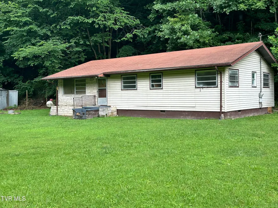 3985 Dickenson Highway, Clintwood, VA 24228 - #2