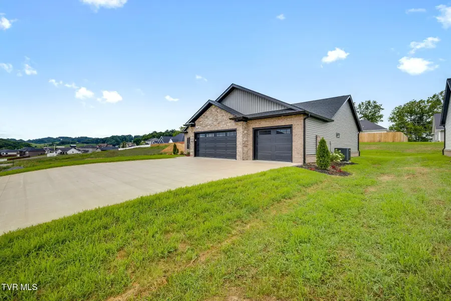 962 Cabot Cove, Jonesborough, TN 37659 - #2