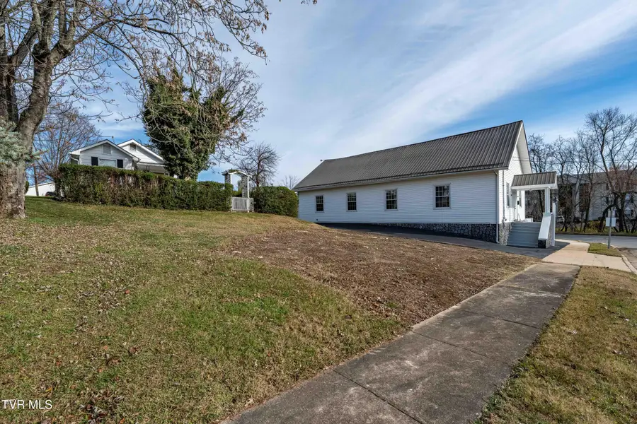 1025 Maple Street, Kingsport, TN 37660 - #3