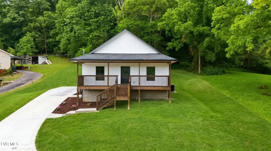 389 Wallace Pike, Bristol, VA 24201 - #2
