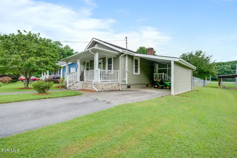 805 Ash Street, Elizabethton, TN 37643 - #2