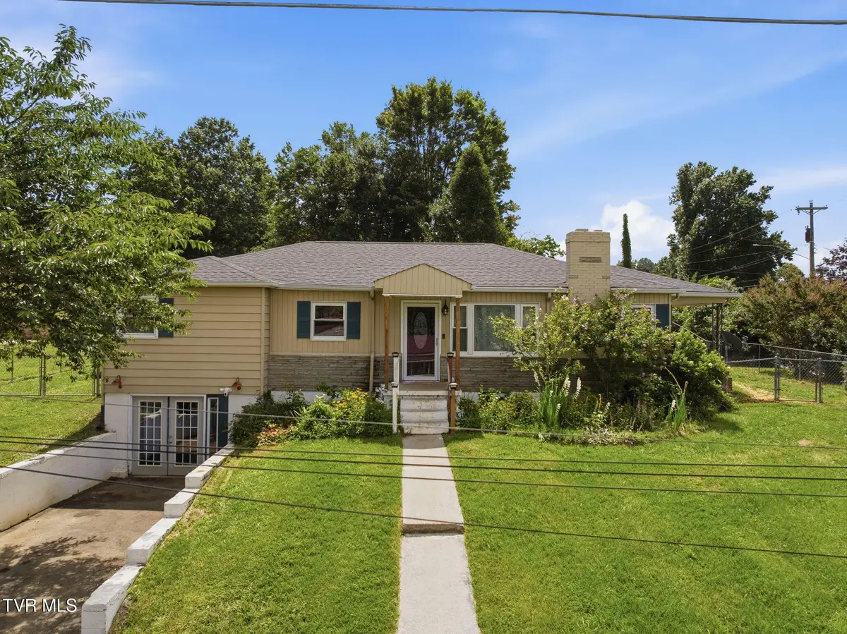 401 Seminole Road, Bristol, VA 24201 - #1