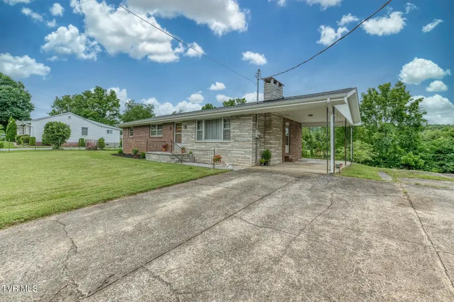 1476 Southside Road, Elizabethton, TN 37643 - #2