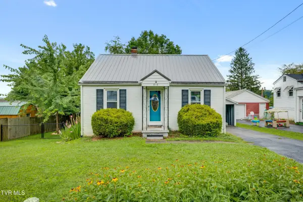 816 Henry Street, Marion, VA 24354