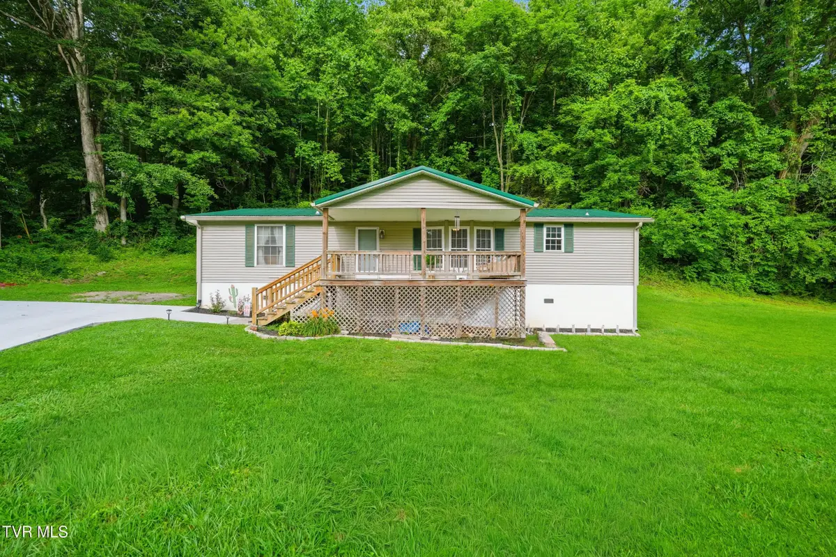 768 East Wood Avenue, Big Stone Gap, VA 24219 - #1