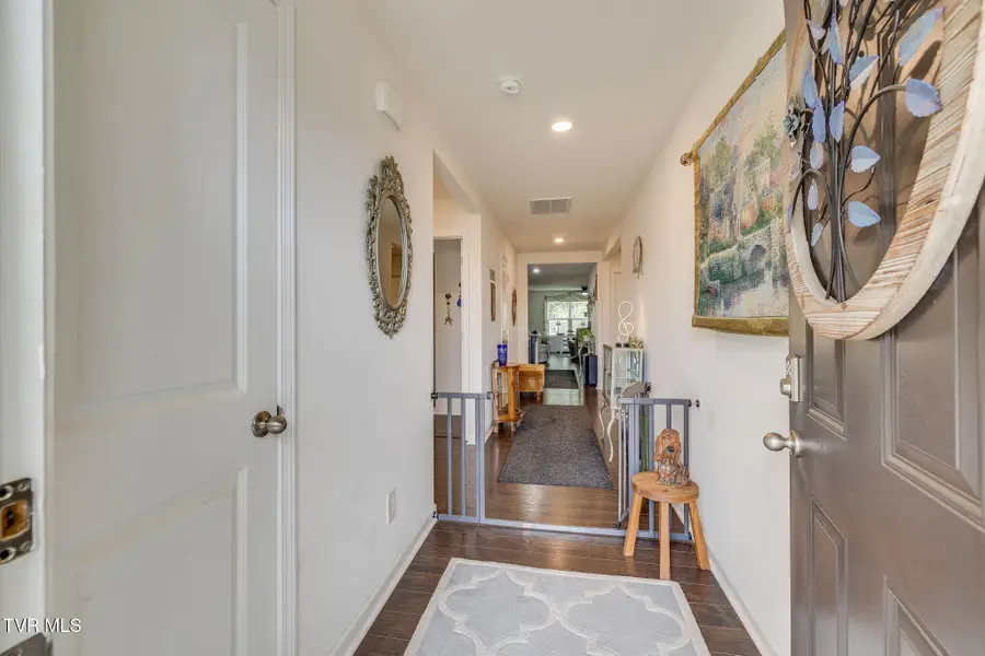 1421 Gress Mag Mountain, Kingsport, TN 37660 - #2