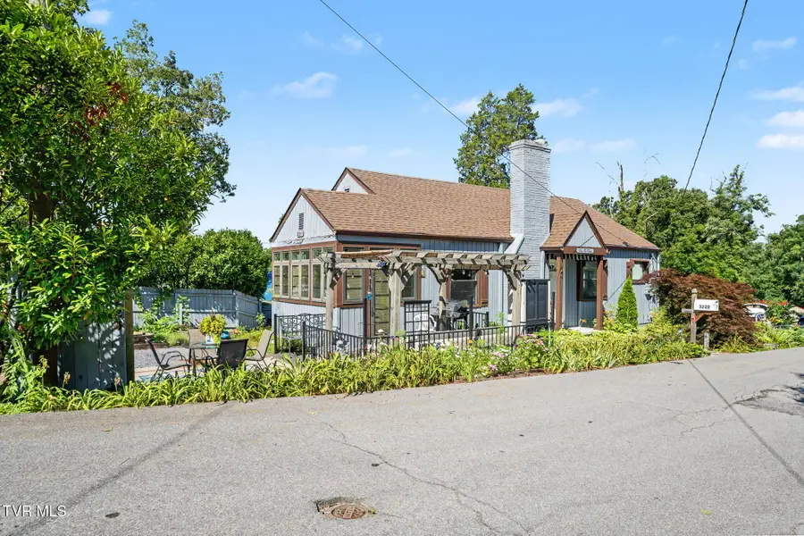 3220 Ashley Street, Kingsport, TN 37664 - #2