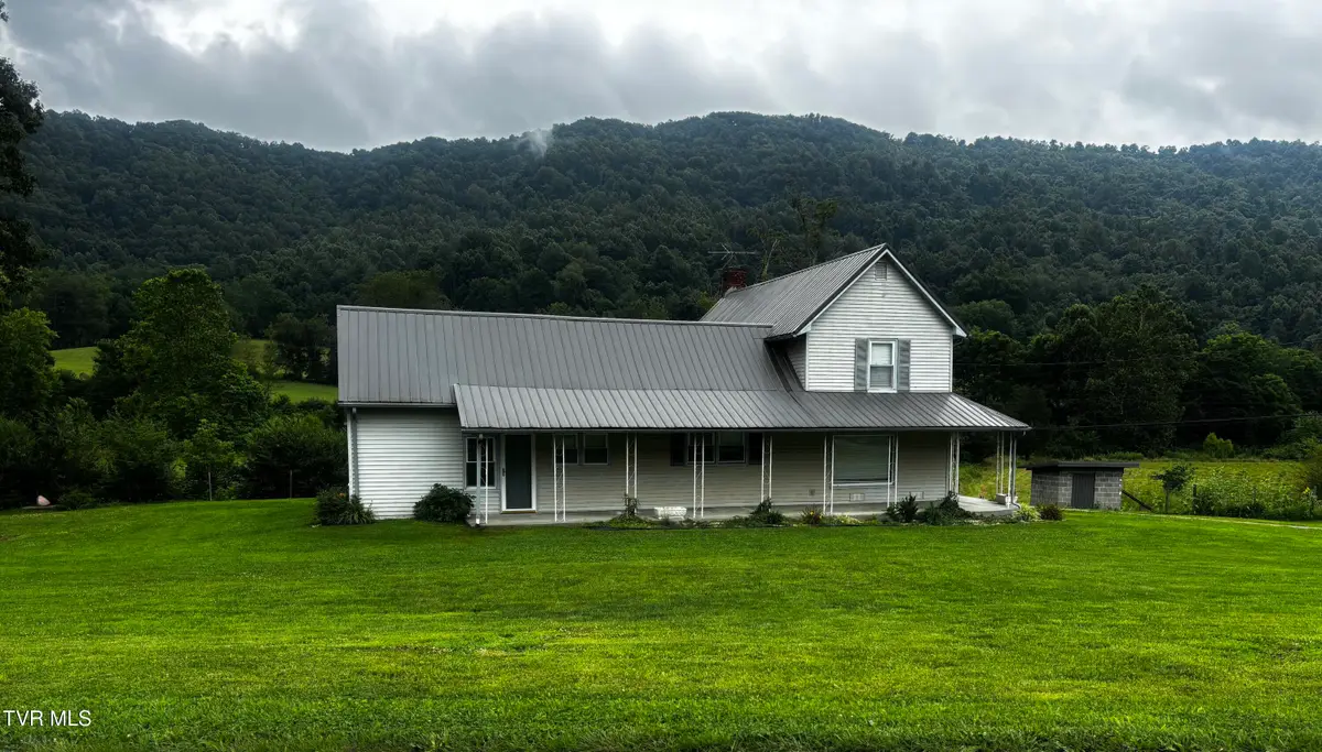 803 Middle Wallens Creek Road, Duffield, VA 24244 - #1