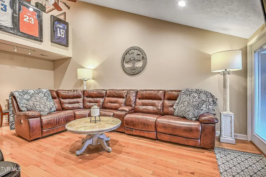 780 Hamilton Road #F8, Blountville, TN 37617 - #3