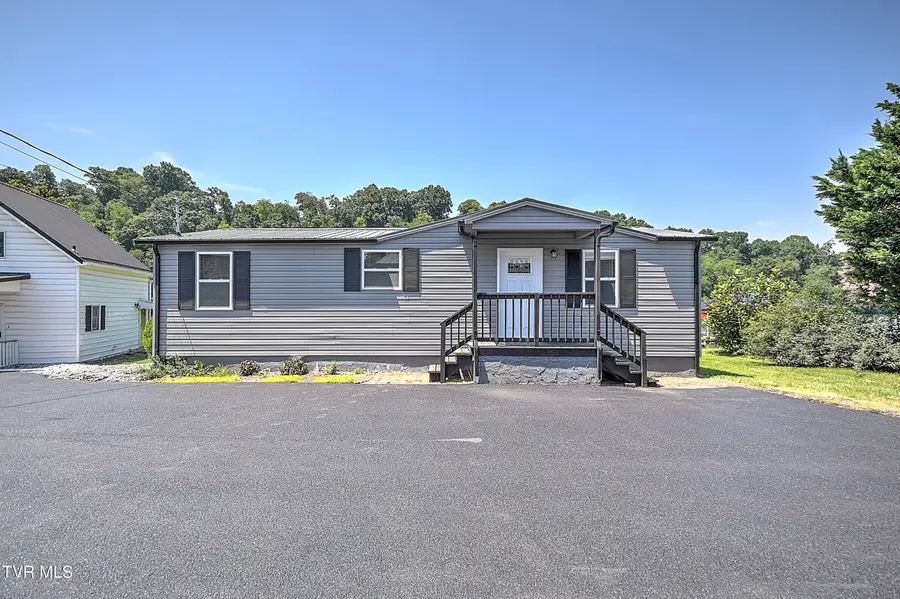 4462 Bluff City Highway, Bluff City, TN 37618 - #2