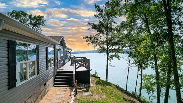 2023 Paradise Hills Road, Dandridge, TN 37725