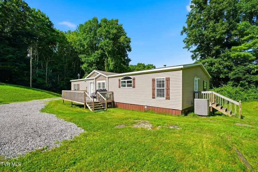 206 Southwest Wampler Avenue, Wise, VA 24293 - #2