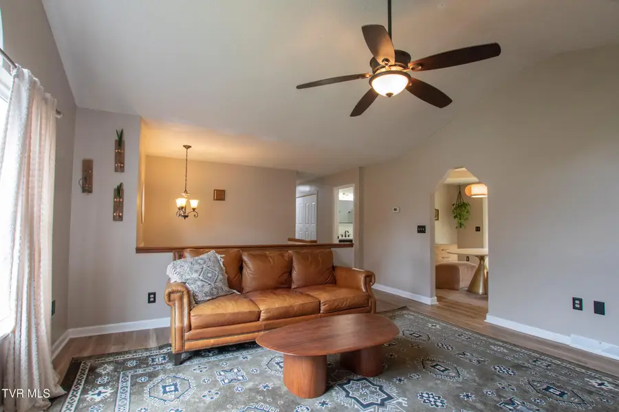 226 Post Oak Drive, Kingsport, TN 37663 - #3