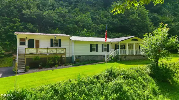 10115 Bear Fork Road, Pound, VA 24279