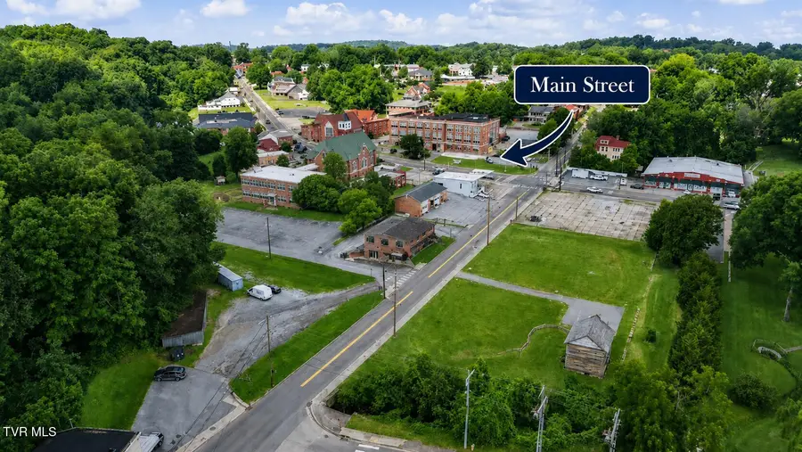 204 East Mckee Street, Greeneville, TN 37743 - #2