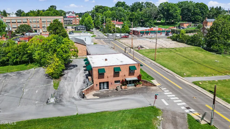 204 East Mckee Street, Greeneville, TN 37743 - #3