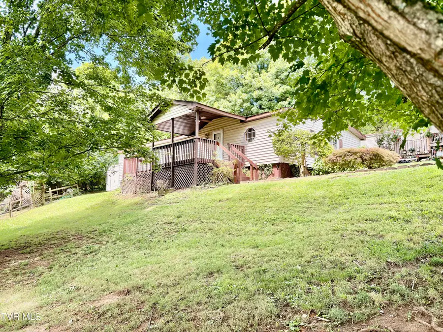 3327 Horseshoe Drive, Kingsport, TN 37663 - #2