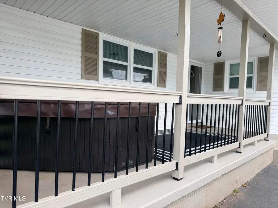 2309 Ashwood Avenue, Kingsport, TN 37664 - #3