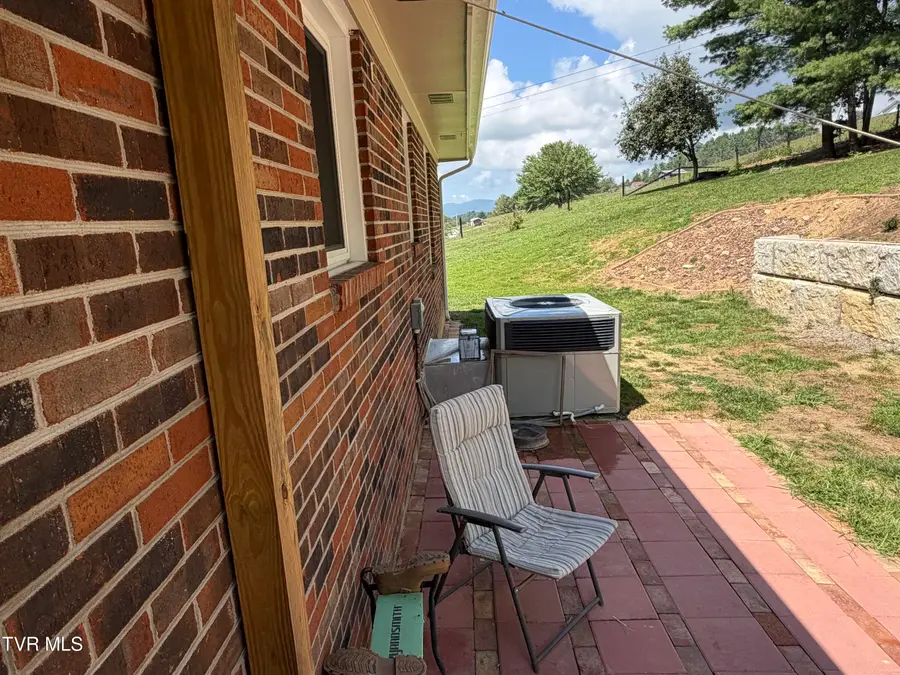 2820 Highway 67, Mountain City, TN 37683 - #3