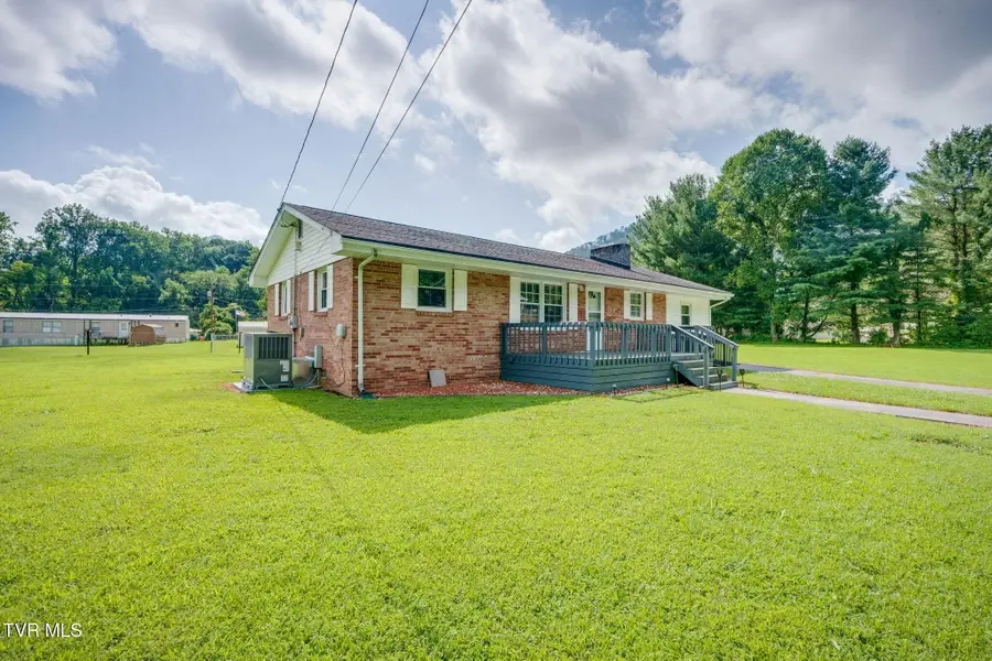 133 Journeys End Road, Elizabethton, TN 37643 - #2