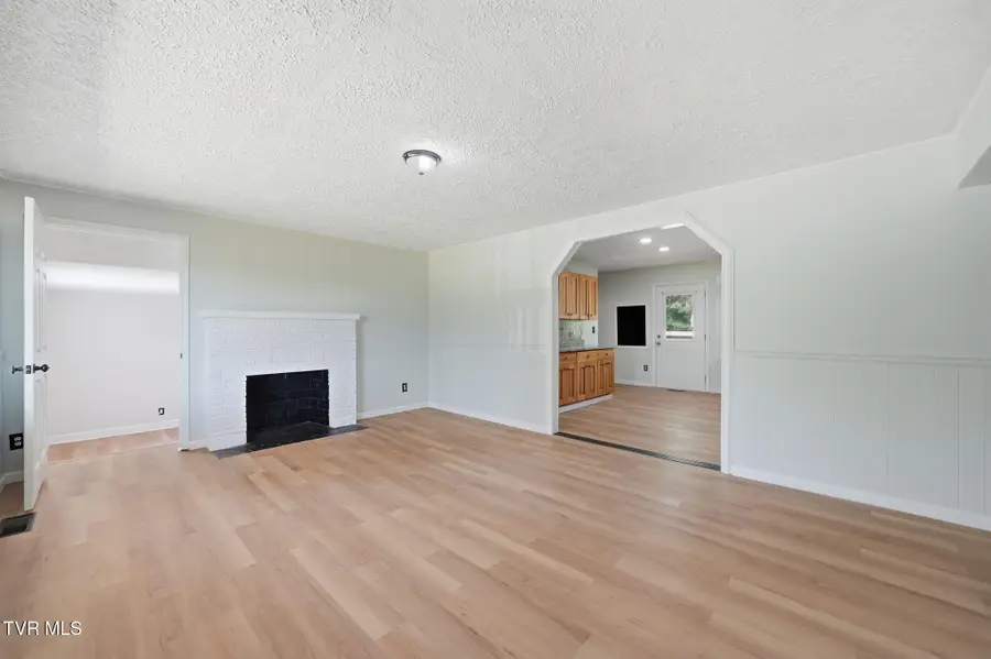 284 H Heaton Road, Elizabethton, TN 37643 - #3