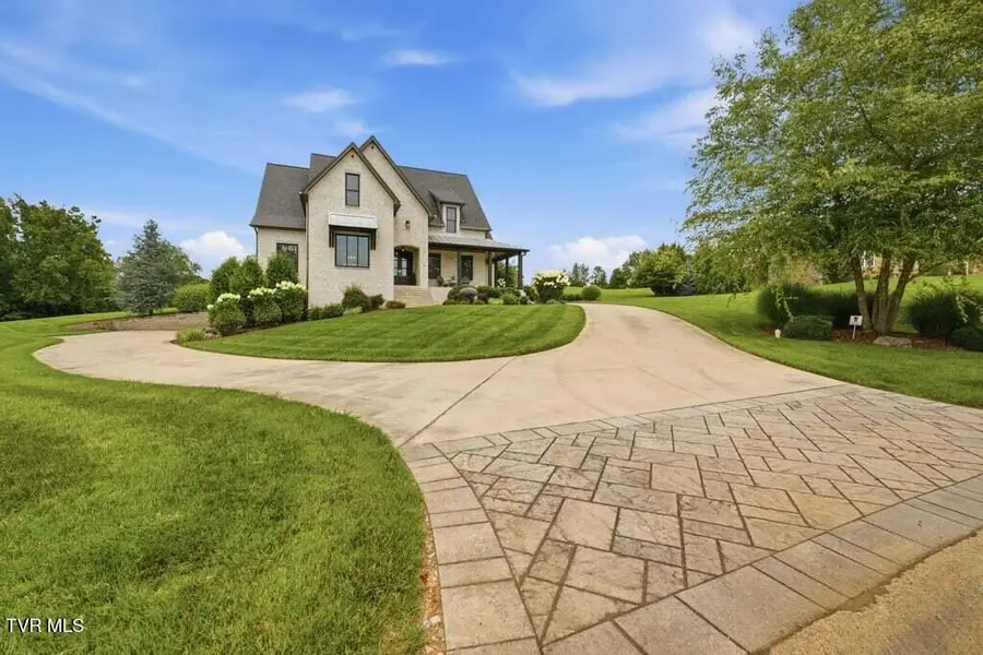 123 North Forest Lane, Blountville, TN 37617 - #2