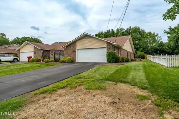 1032 Estate Drive Drive #2, Johnson City, TN 37604