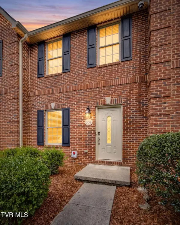 1709 Cherokee Road #304, Johnson City, TN 37604