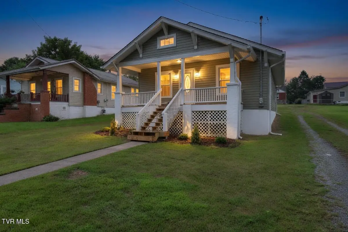 510 Washington Avenue, Elizabethton, TN 37643 - #1