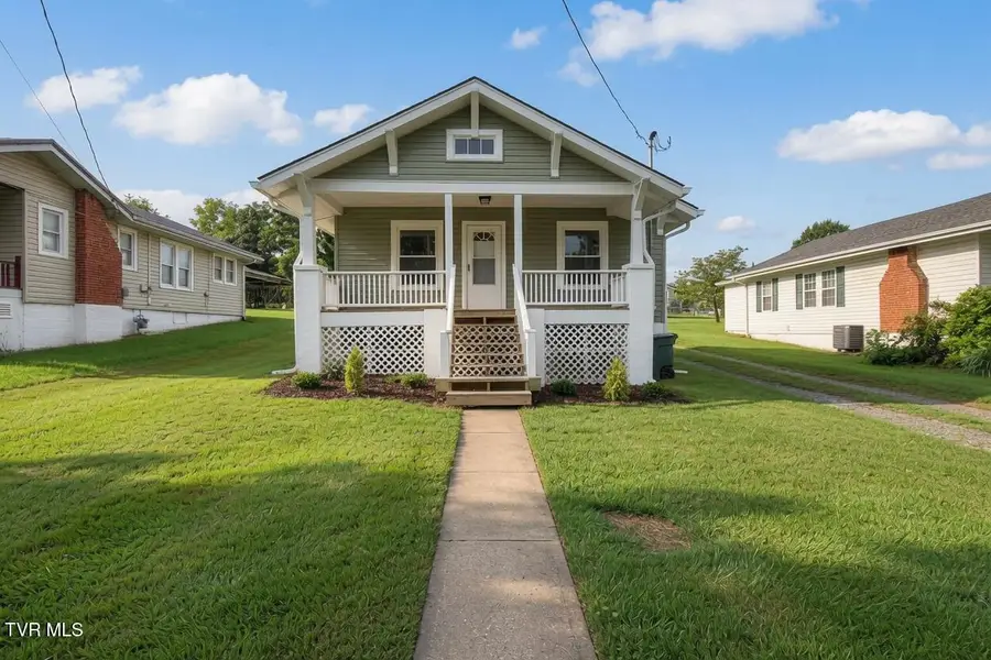 510 Washington Avenue, Elizabethton, TN 37643 - #3