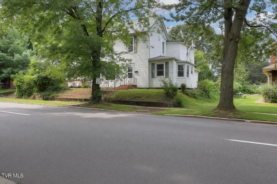509 East Unaka Avenue, Johnson City, TN 37601 - #3