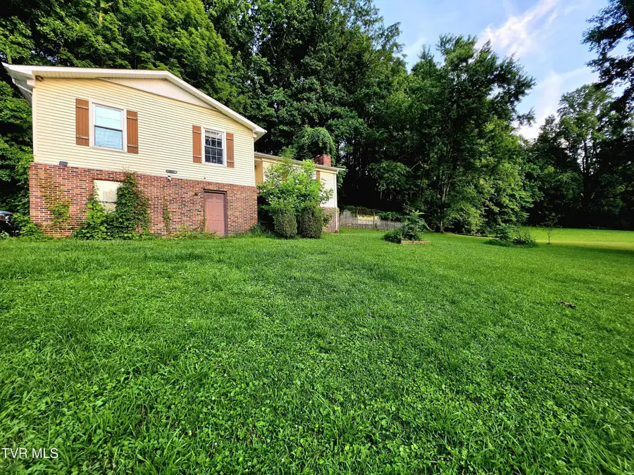 822 Henson Road, Bristol, TN 37620 - #2