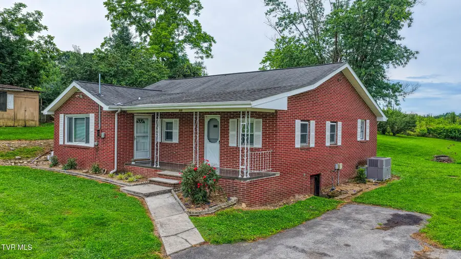110 Anderson Street, Surgoinsville, TN 37873 - #3