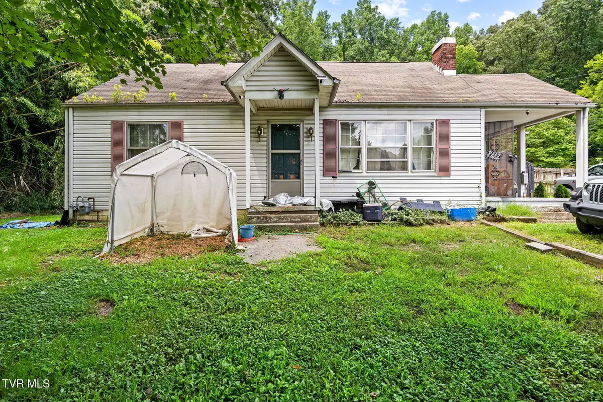 114 Railroad Avenue, Oliver Springs, TN 37840 - #1