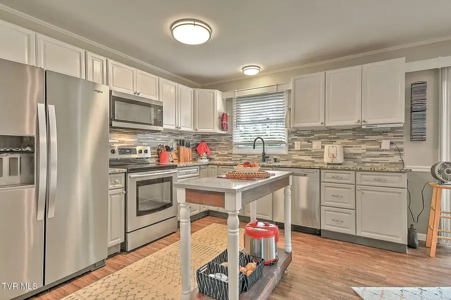 244 Sunrise Drive, Elizabethton, TN 37643 - #3