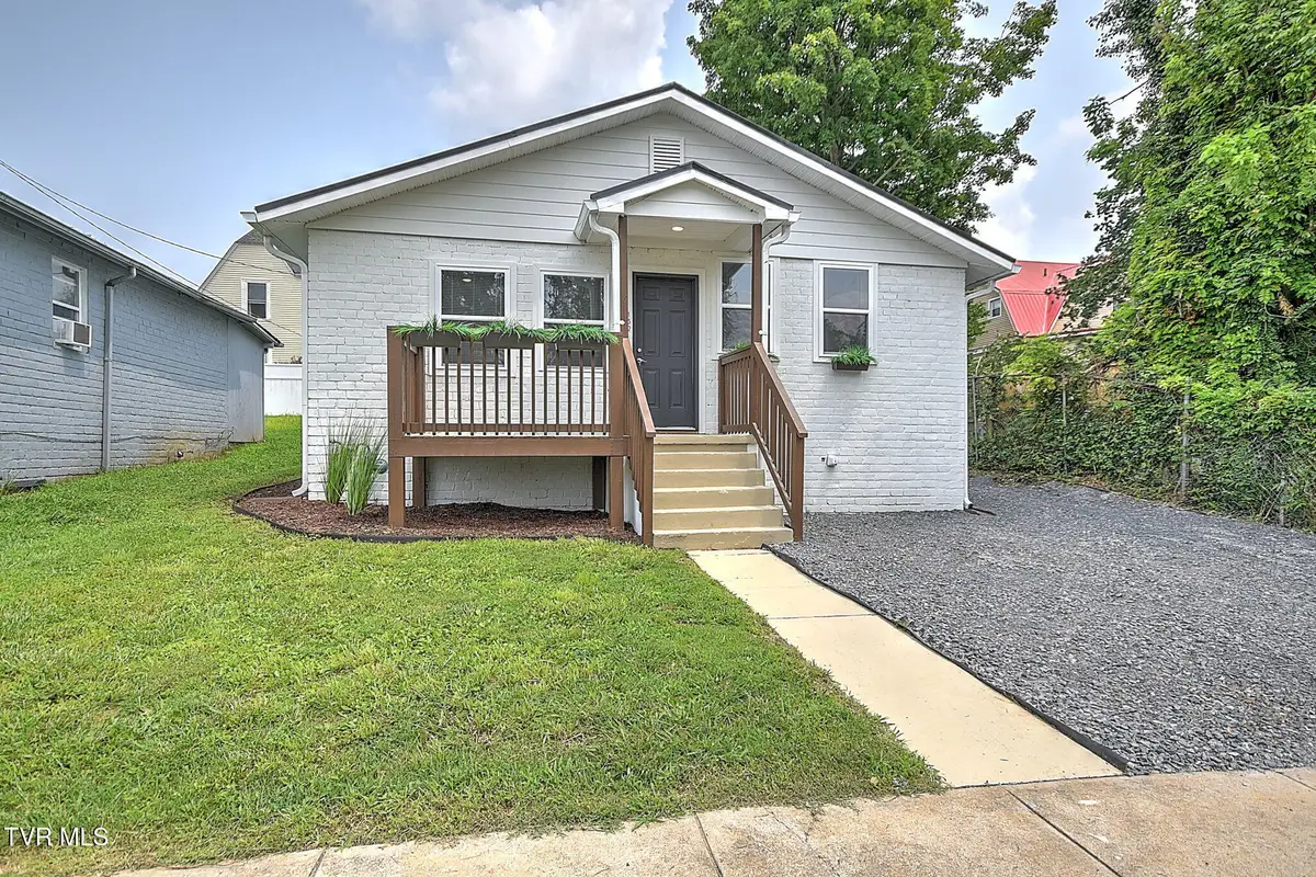 132 Central Court, Bristol, VA 24201 - #1