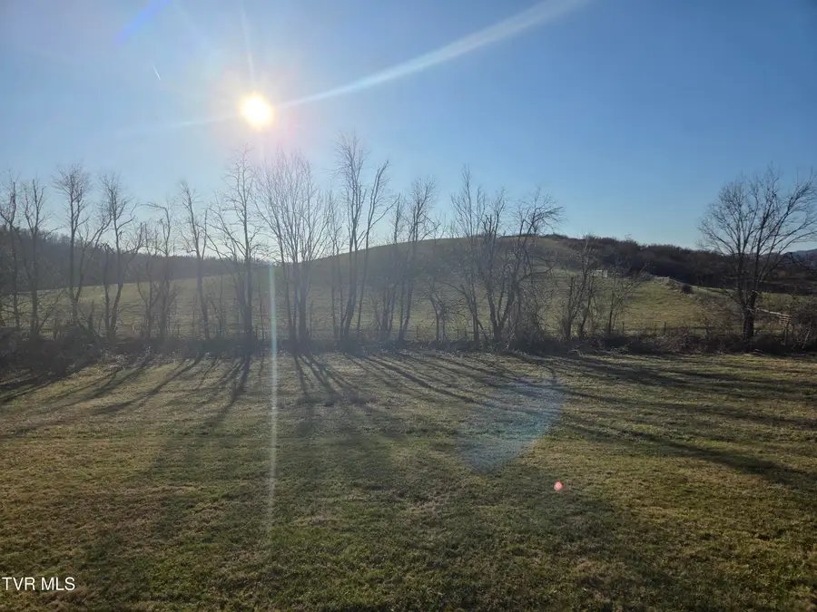 158 North Drive, Marion, VA 24354 - #2