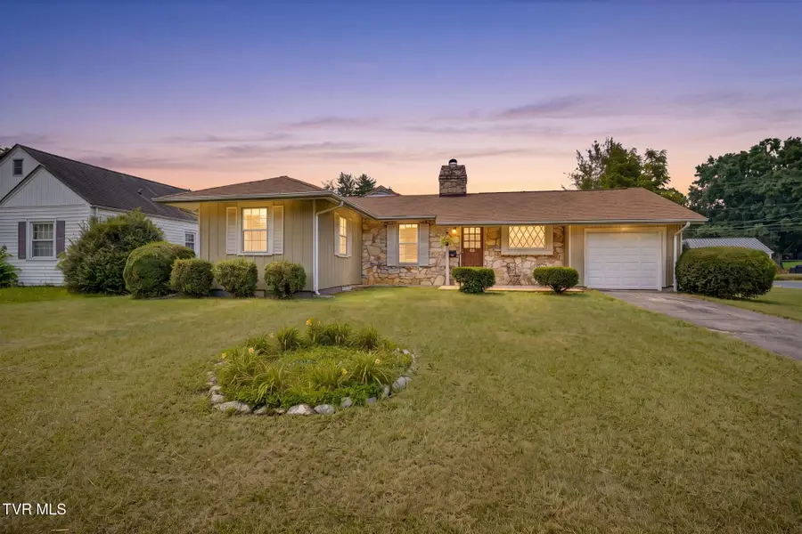 711 East Unaka Avenue, Johnson City, TN 37601 - #2