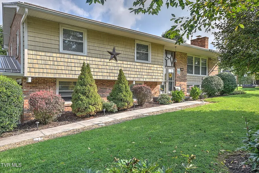 337 Montezuma Road, Kingsport, TN 37664 - #2