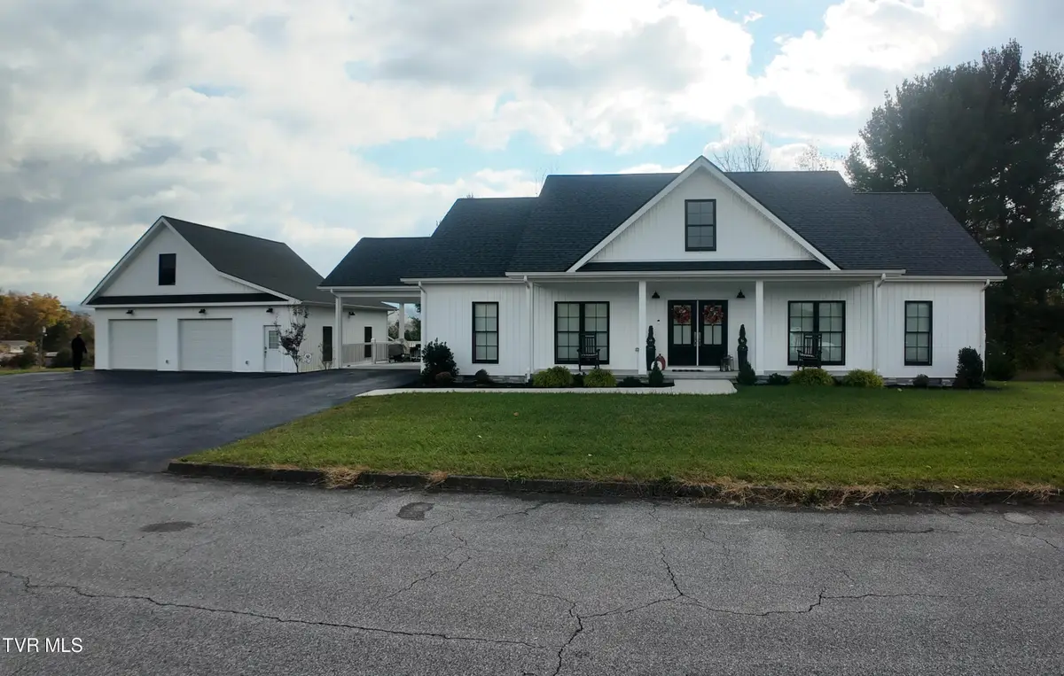 210 Lake View Estates Drive, Bristol, TN 37620 - #1