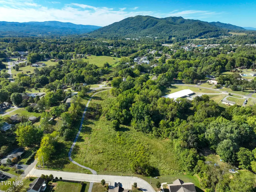 907 Cedar Grove Road, Johnson City, TN 37601 - #2