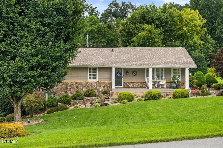 193 Taylor Avenue, Elizabethton, TN 37643 - #3