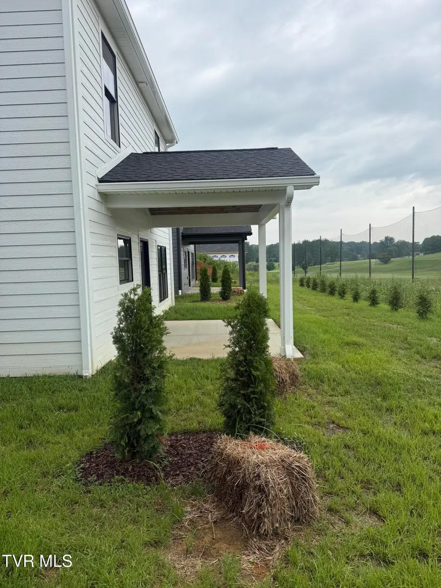 322 Monroe Drive, Bristol, TN 37620 - #3