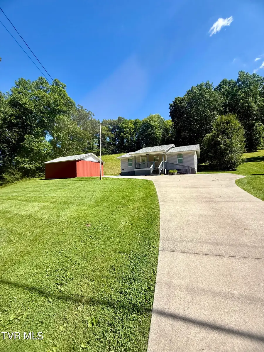 379 Minton Hollow Road, Elizabethton, TN 37643 - #3