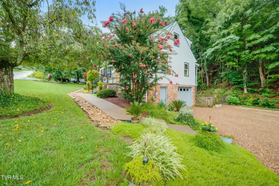 1301 Ambleside Road, Kingsport, TN 37660 - #3
