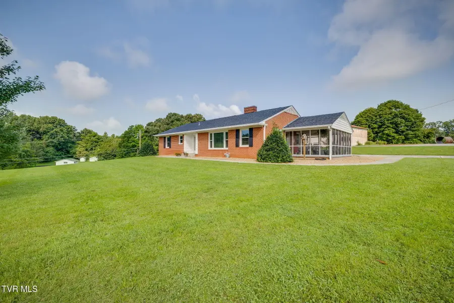 385 Sam Doak Street, Greeneville, TN 37745 - #2