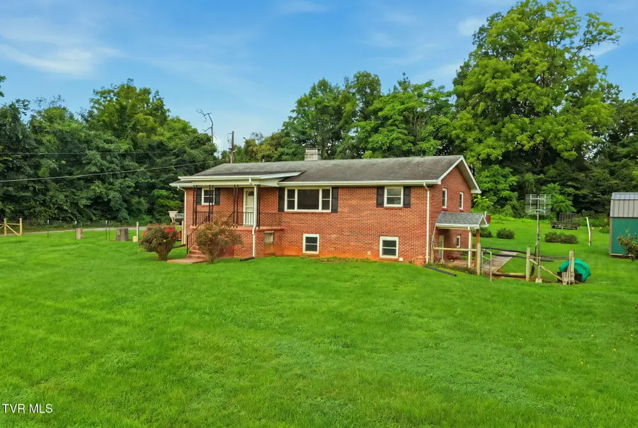 803 Old Jonesboro Road, Bristol, TN 37620 - #2
