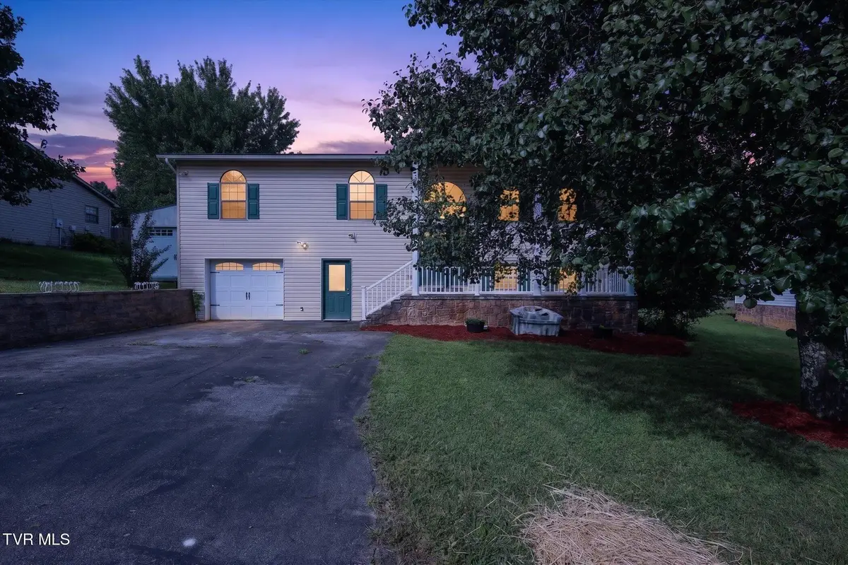 3605 Ian Drive, Johnson City, TN 37604 - #1