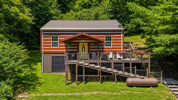 104 Ridge Avenue, Appalachia, VA 24216