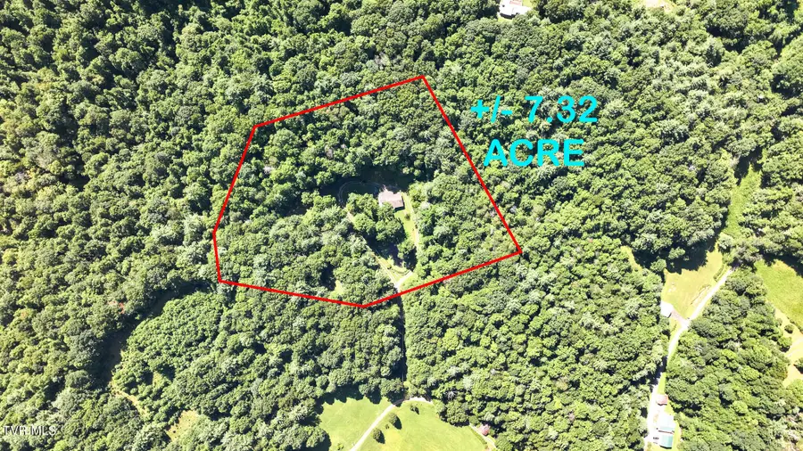 390 Fiddlers Branch Road, Hampton, TN 37658 - #2